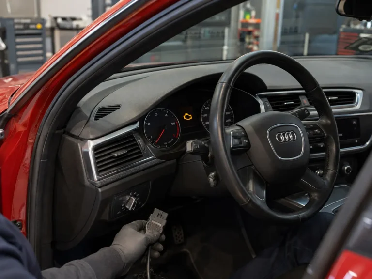 Audi warning light checked before diagnosis